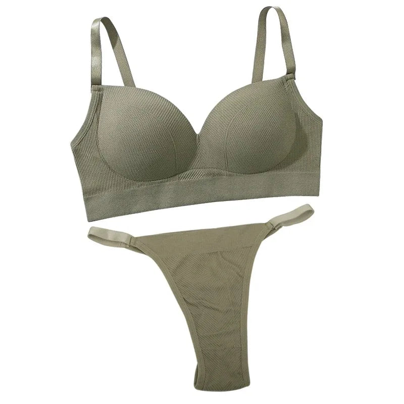 Seamless Women Sports Bra and Panty Set Fitness Lingerie Set Crop Top Style