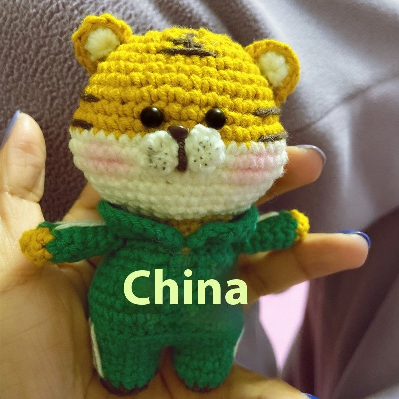 DIY Crochet Keychain Kit Cute Cartoon Doll Key Ring Yarn Craft Set