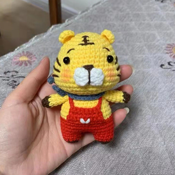 DIY Crochet Keychain Kit Cute Cartoon Doll Key Ring Yarn Craft Set