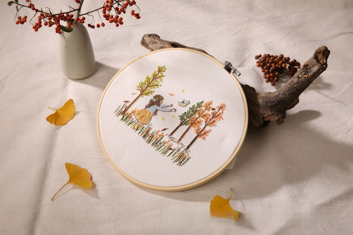 DIY Embroidery Kit Floral Fabric Sewing Kit 20cm Hoop Chinese Style